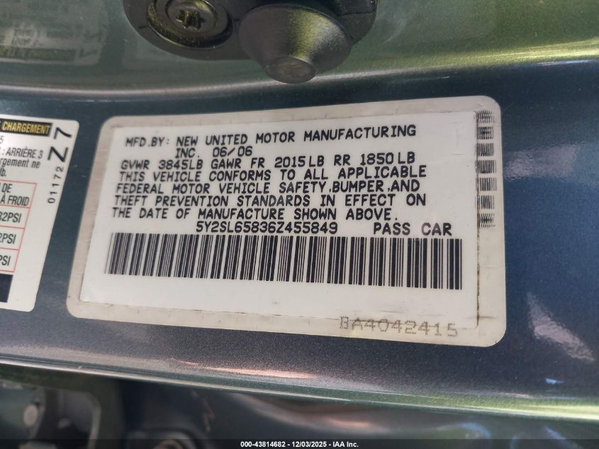 2006 Pontiac Vibe VIN: 5Y2SL65836Z455849 Lot: 43814682