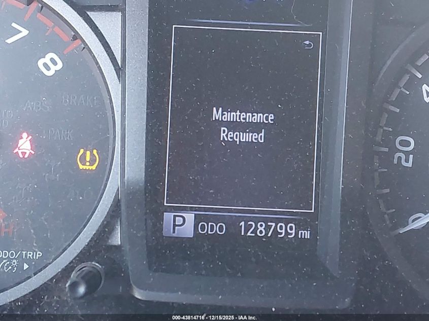 2017 Toyota Tacoma Trd Sport VIN: 5TFAZ5CN6HX037975 Lot: 43814716