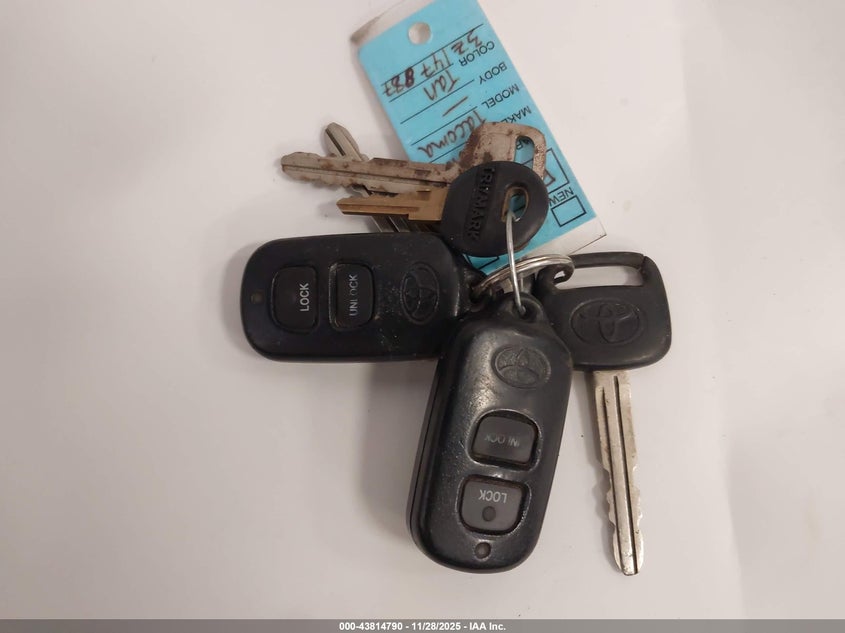 2003 Toyota Tacoma Base V6 VIN: 5TEWN72N03Z147887 Lot: 43814790