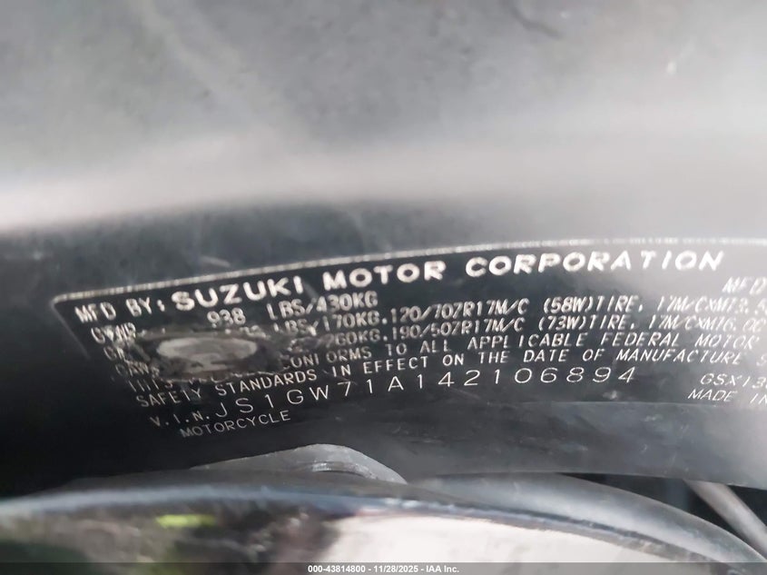 2004 Suzuki Gsx1300 R VIN: JS1GW71A142106894 Lot: 43814800