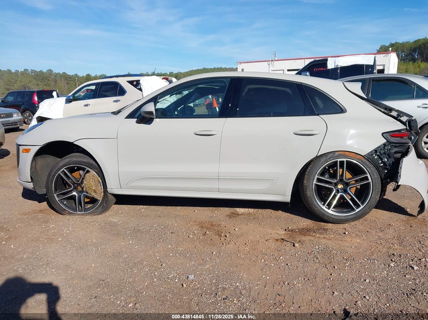 2021 Porsche Macan VIN: WP1AA2A56MLB11565 Lot: 43814845