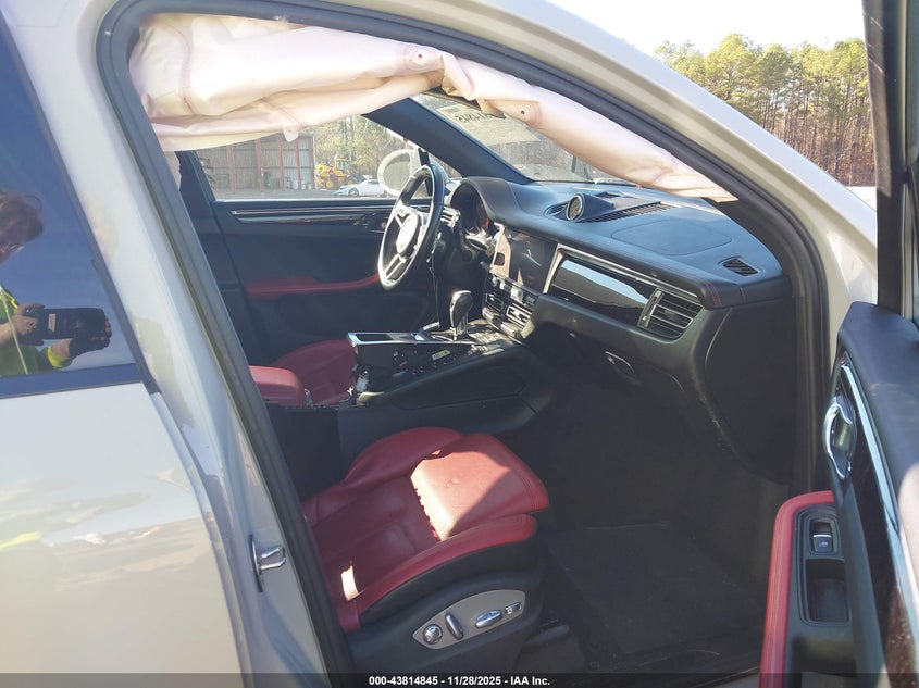 WP1AA2A56MLB11565 2021 PORSCHE MACAN photo no. 5