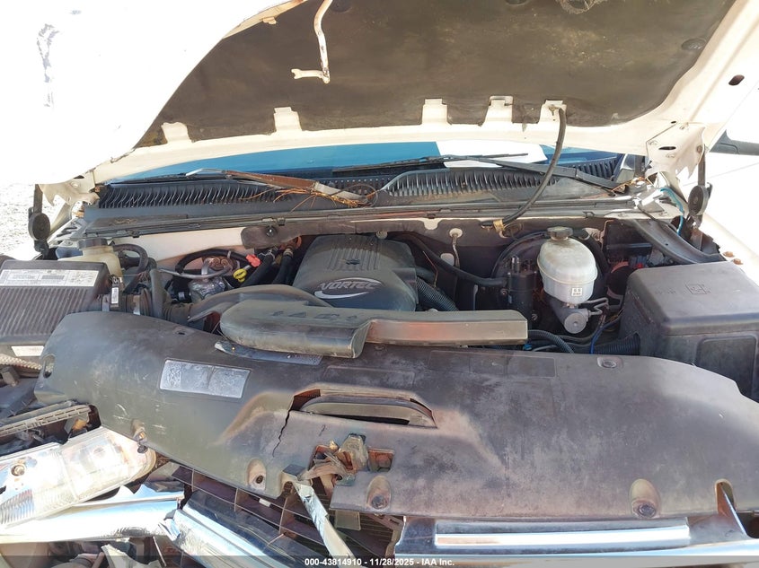 2003 Chevrolet Tahoe Lt VIN: 1GNEC13ZX3R264069 Lot: 43814910