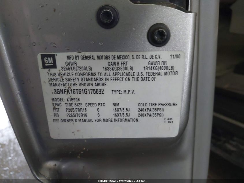 2001 Chevrolet Suburban 1500 Lt VIN: 3GNFK16T61G175692 Lot: 43815040