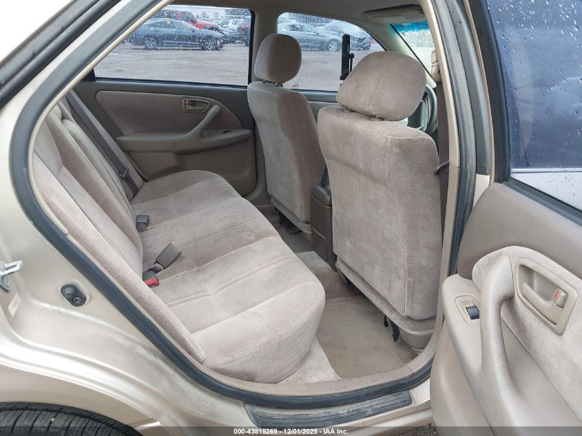 1998 Toyota Camry Le VIN: JT2BG22K5W0214935 Lot: 43815269