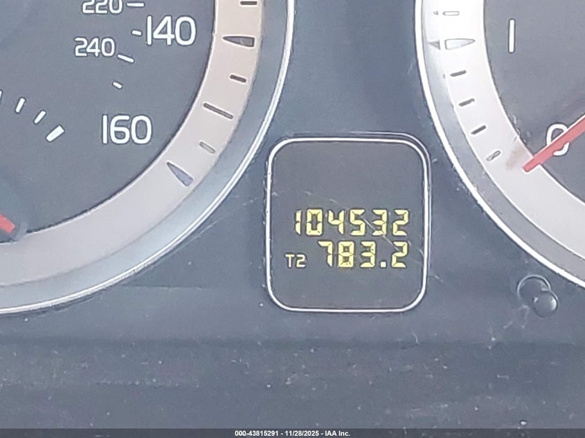 2012 Volvo C70 T5/T5 Platinum/T5 Premier Plus VIN: YV1672MC3CJ130692 Lot: 43815291