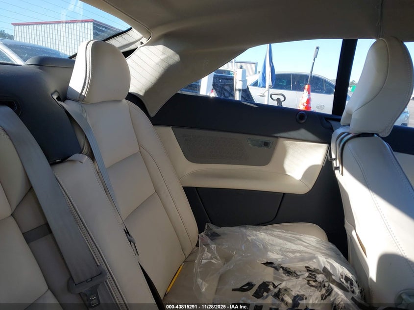 2012 Volvo C70 T5/T5 Platinum/T5 Premier Plus VIN: YV1672MC3CJ130692 Lot: 43815291