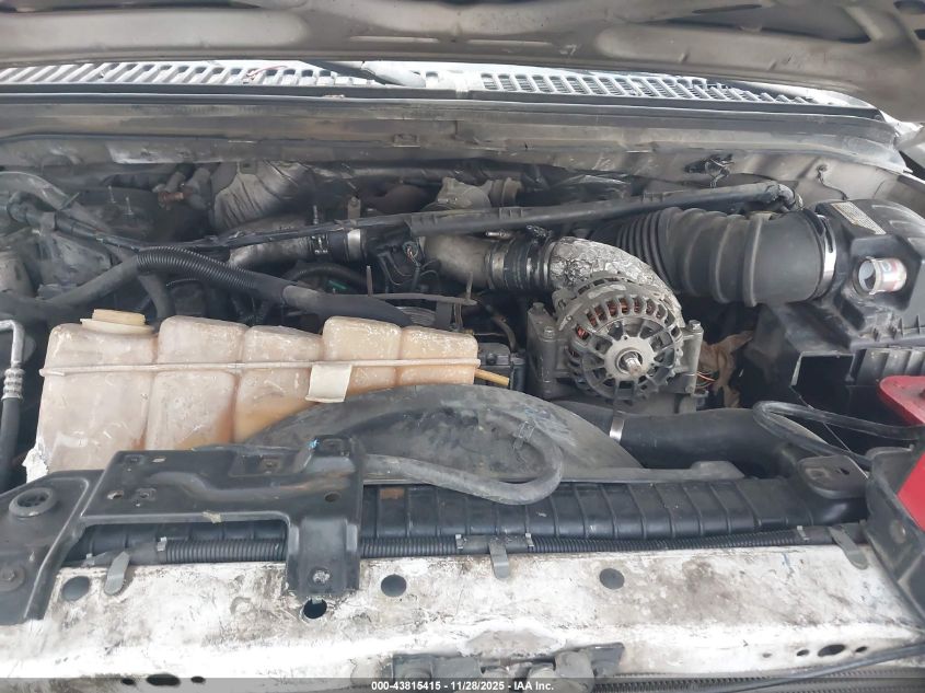 2000 Ford F-350 Lariat/Xl/Xlt VIN: 1FDWF36F2YEE26949 Lot: 43815415