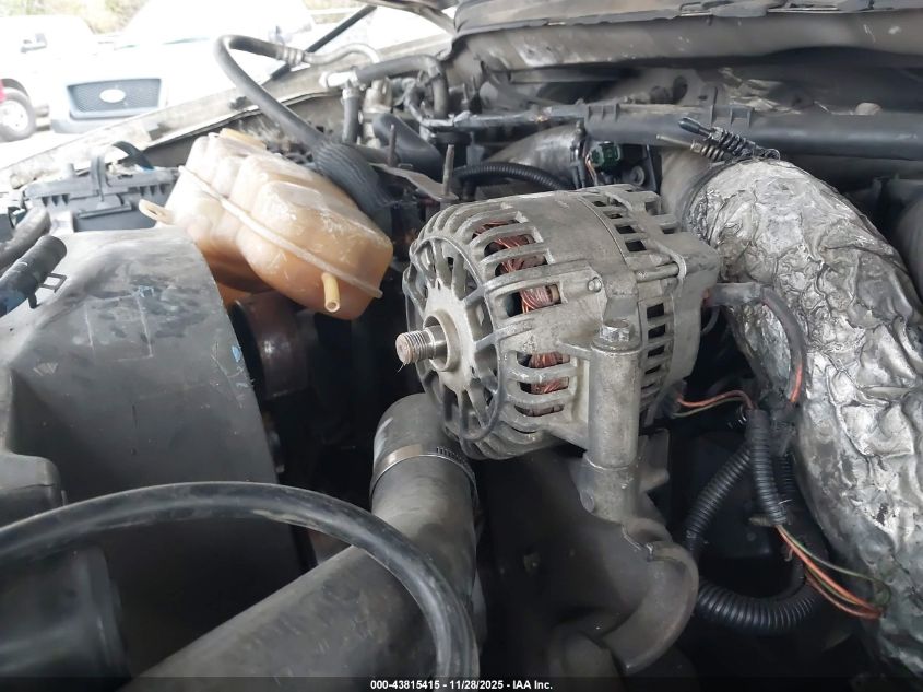 2000 Ford F-350 Lariat/Xl/Xlt VIN: 1FDWF36F2YEE26949 Lot: 43815415