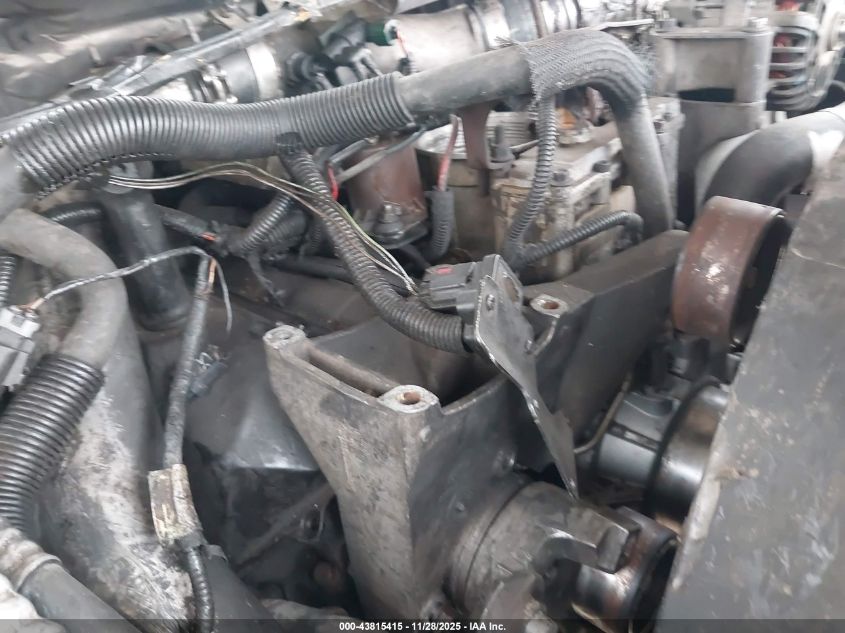 2000 Ford F-350 Lariat/Xl/Xlt VIN: 1FDWF36F2YEE26949 Lot: 43815415