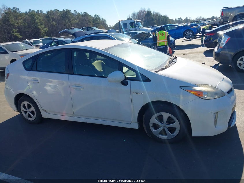 2015 Toyota Prius Two VIN: JTDKN3DU1F1911160 Lot: 43815426