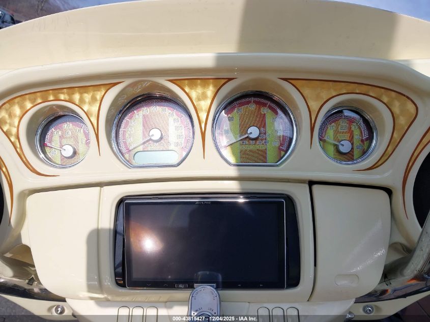 2015 Harley-Davidson Flhx Street Glide VIN: 1HD1KBM37FB666489 Lot: 43815427