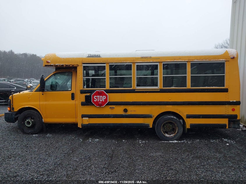 2012 Chevrolet Express Cutaway Work Van VIN: 1GB3G3BG5C1179398 Lot: 43815432