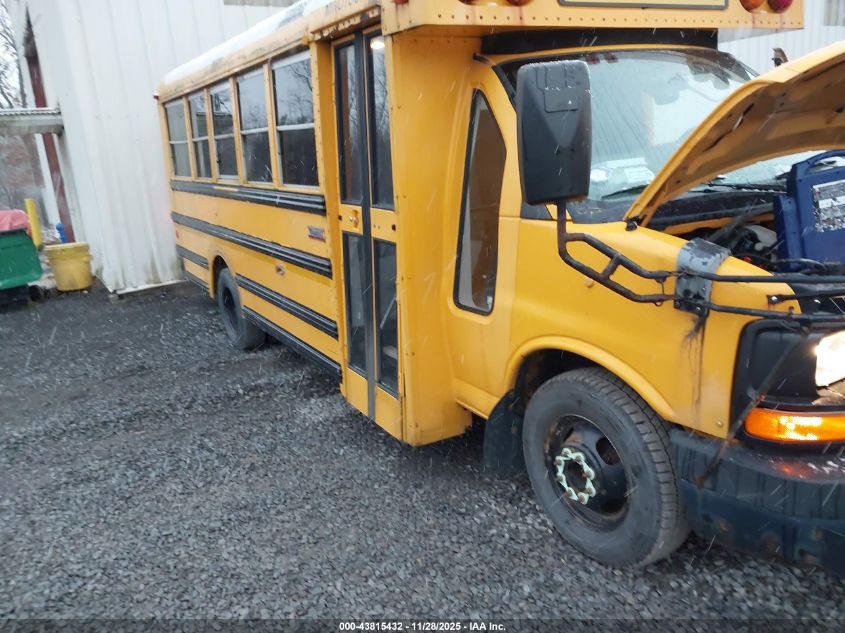 2012 Chevrolet Express Cutaway Work Van VIN: 1GB3G3BG5C1179398 Lot: 43815432