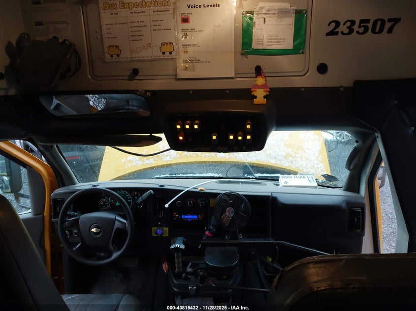 2012 Chevrolet Express Cutaway Work Van VIN: 1GB3G3BG5C1179398 Lot: 43815432