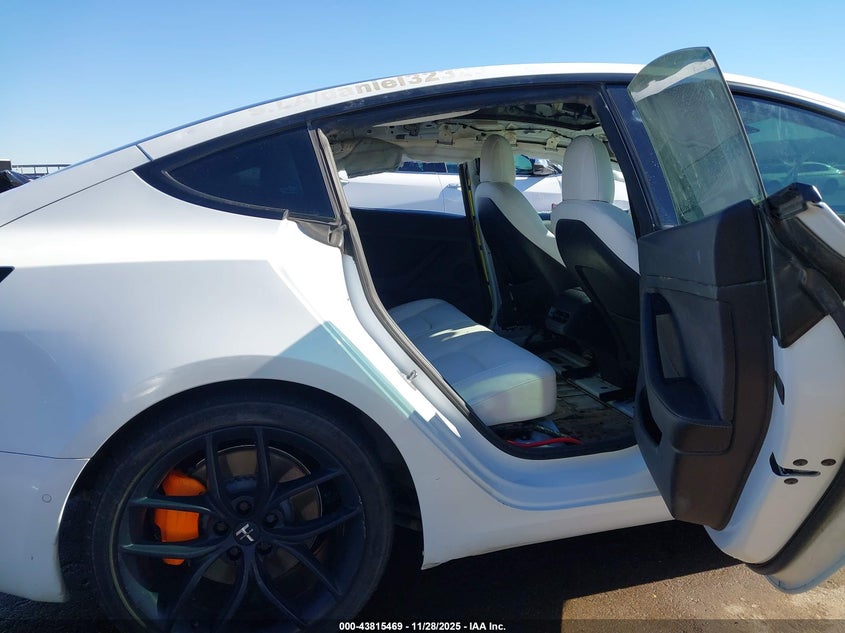 2022 Tesla Model 3 Performance Dual Motor All-Wheel Drive VIN: 5YJ3E1EC5NF234876 Lot: 43815469