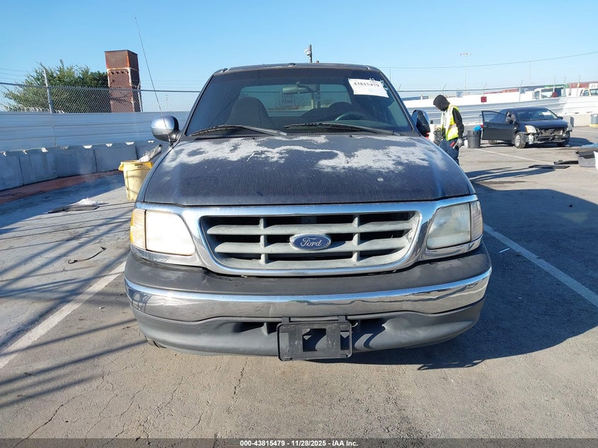 2001 Ford F-150 Harley-Davidson Edition/King Ranch Edition/Lariat/Xlt VIN: 1FTRW07L21KE37123 Lot: 43815479