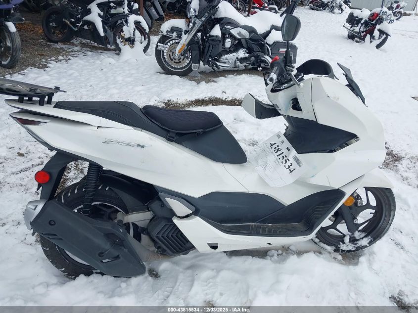 2022 Honda Ww150 A VIN: RLHKF4714NY100611 Lot: 43815534