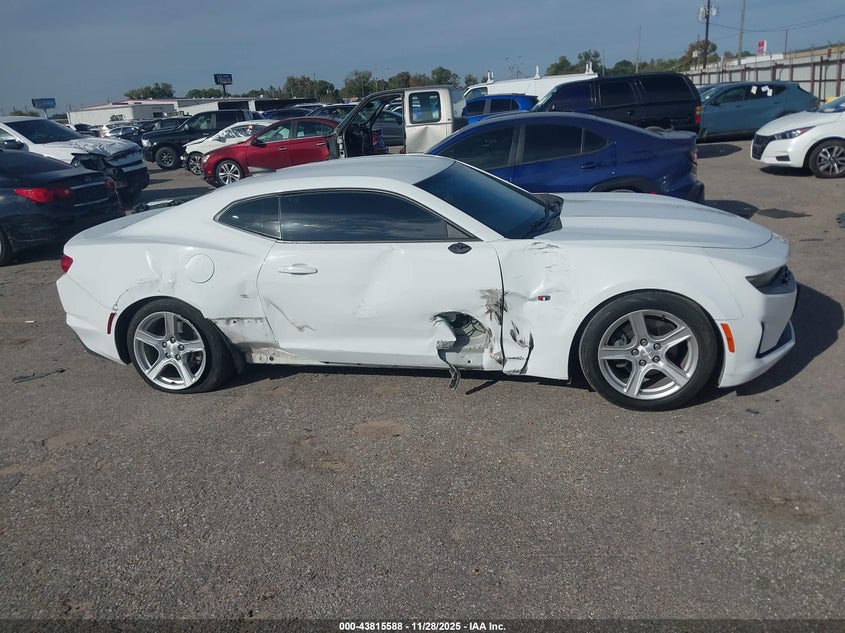 2020 Chevrolet Camaro Rwd 1Lt VIN: 1G1FB1RX9L0140300 Lot: 43815588