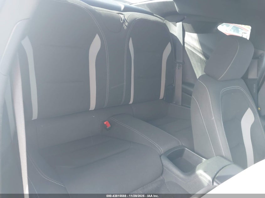 2020 Chevrolet Camaro Rwd 1Lt VIN: 1G1FB1RX9L0140300 Lot: 43815588