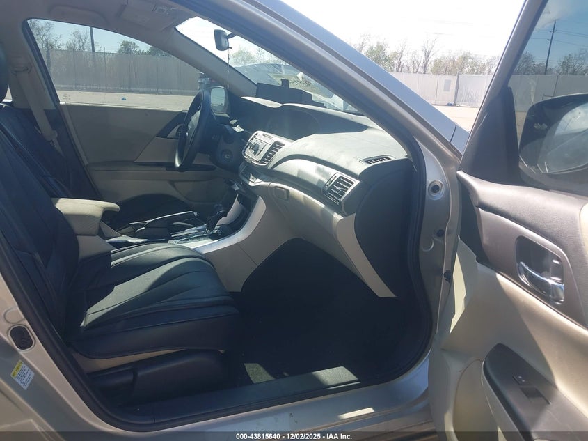 1HGCR2F3XFA181130 2015 HONDA ACCORD photo no. 5