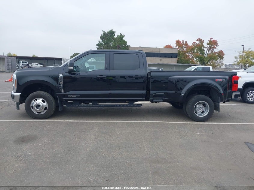 2024 Ford F-350 Chassis Lariat VIN: 1FD8W3HT1REC01631 Lot: 43815648