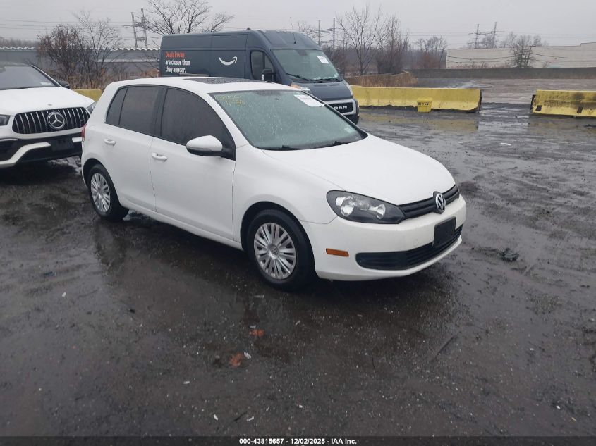 VOLKSWAGEN GOLF 4-DOOR