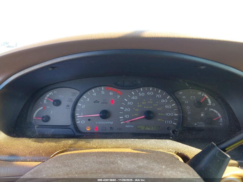 2004 Toyota Sequoia Sr5 V8 VIN: 5TDZT34AX4S217870 Lot: 43815660