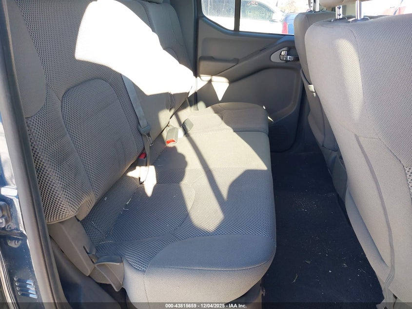 2019 NISSAN FRONTIER auction photo 8