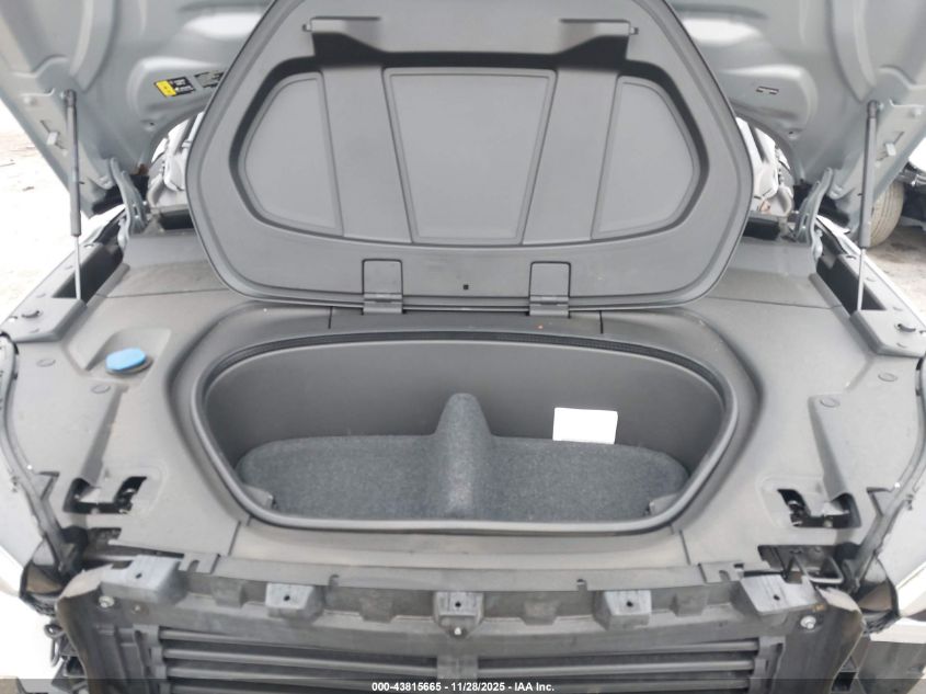 2025 Volvo Ex40 Twin Motor Core VIN: YV4ER3HJXS2504764 Lot: 43815665