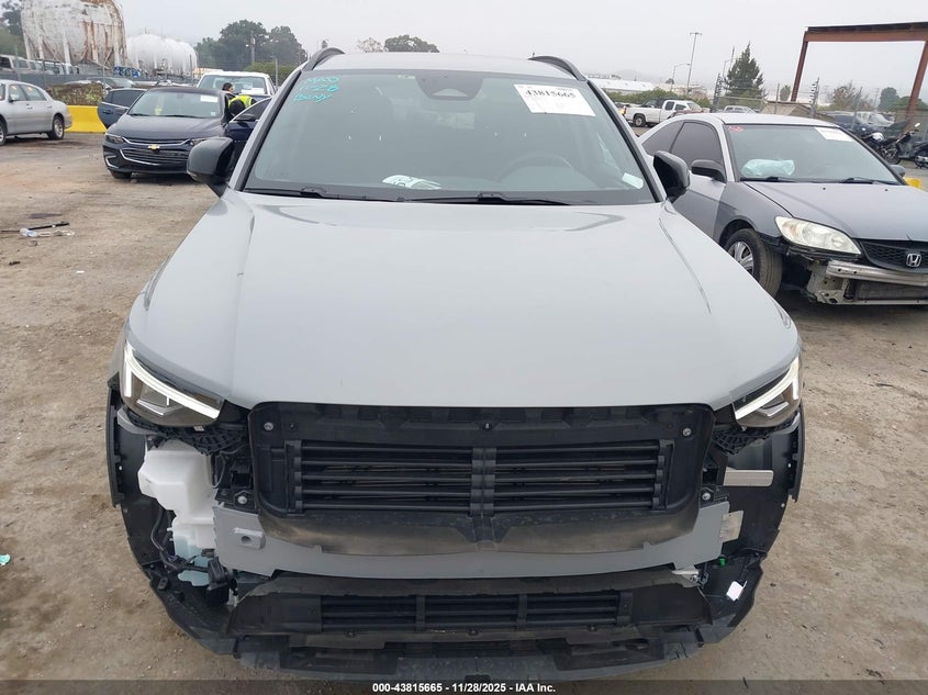 2025 Volvo Ex40 Twin Motor Core VIN: YV4ER3HJXS2504764 Lot: 43815665