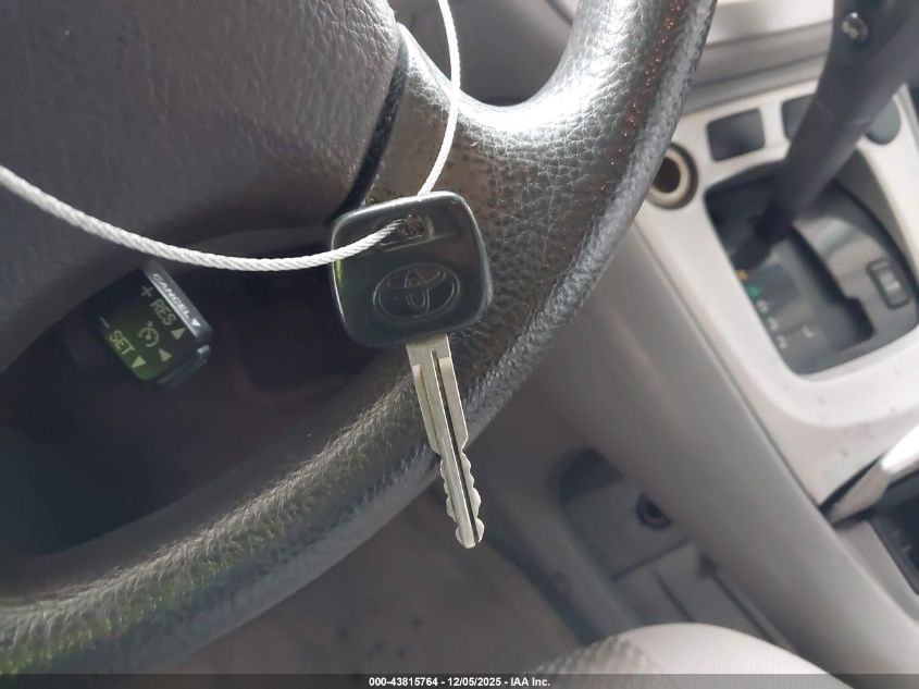 2005 Toyota Highlander V6 VIN: JTEGP21AX50072145 Lot: 43815764