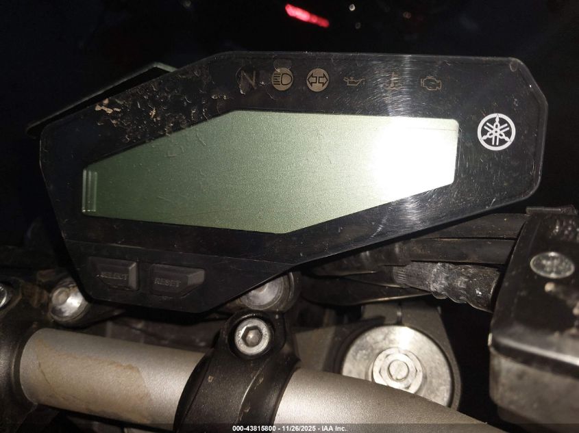 2016 Yamaha Fz09 VIN: JYARN33E1GA010196 Lot: 43815800