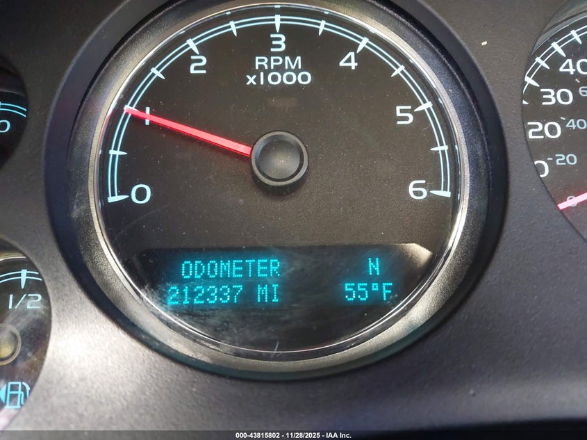 2013 Chevrolet Tahoe Ltz VIN: 1GNSCCE05DR372405 Lot: 43815802