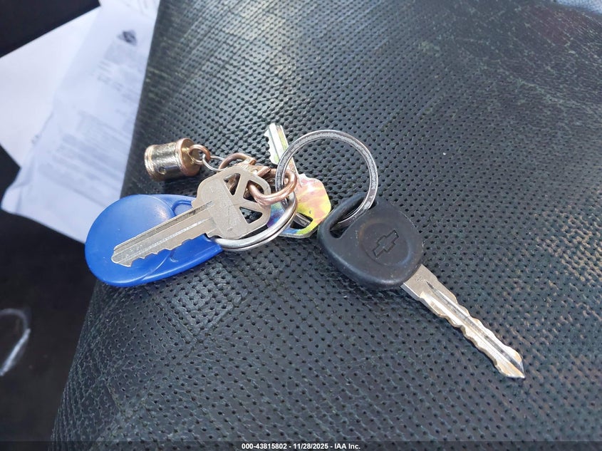 2013 Chevrolet Tahoe Ltz VIN: 1GNSCCE05DR372405 Lot: 43815802