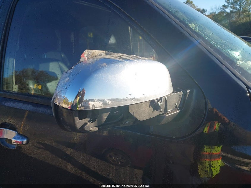 2013 Chevrolet Tahoe Ltz VIN: 1GNSCCE05DR372405 Lot: 43815802