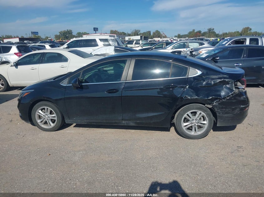 2018 Chevrolet Cruze Lt Auto VIN: 1G1BE5SM8J7171975 Lot: 43815860