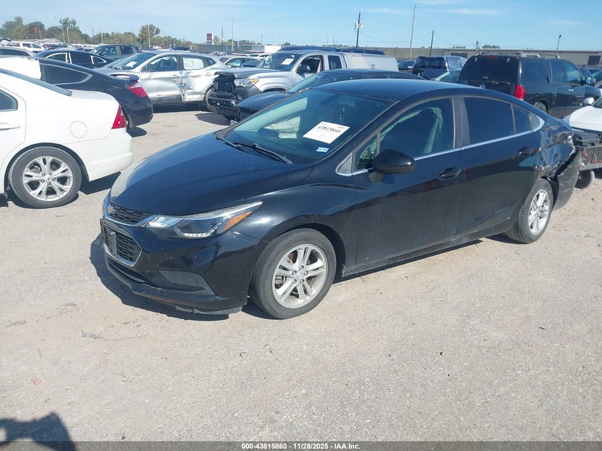 1G1BE5SM8J7171975 2018 CHEVROLET CRUZE photo no. 2