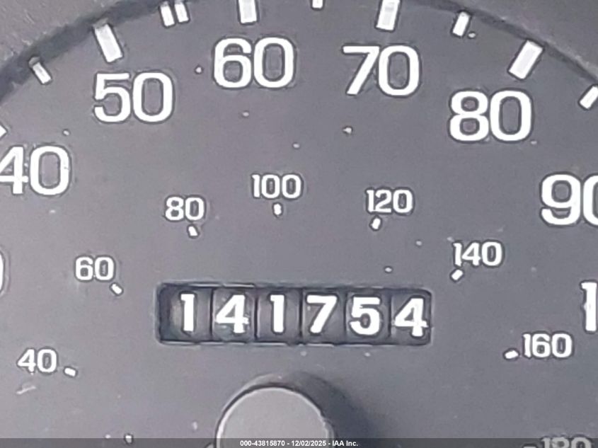 1999 Ford Escort Se VIN: 3FAFP15P0XR202242 Lot: 43815870