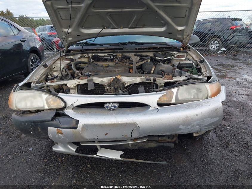 1999 Ford Escort Se VIN: 3FAFP15P0XR202242 Lot: 43815870