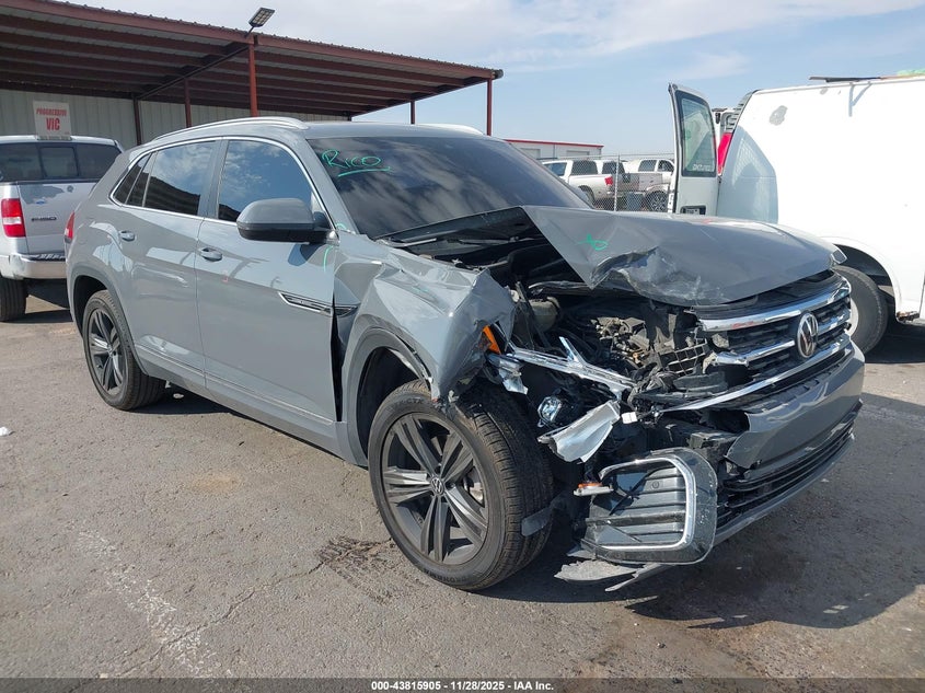 2022 Volkswagen Atlas Cross Sport 3.6L V6 Sel R-Line VIN: 1V2SE2CA9NC212703 Lot: 43815905