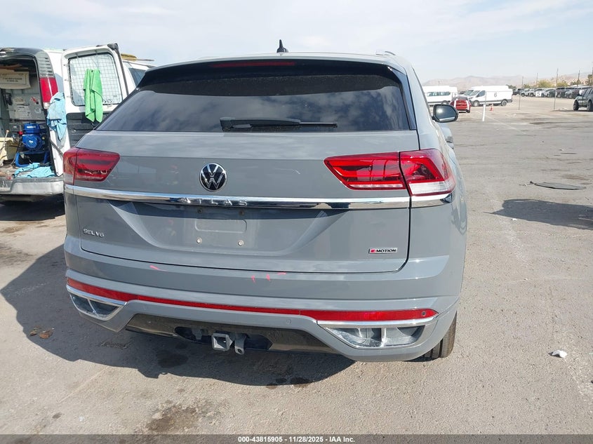 2022 Volkswagen Atlas Cross Sport 3.6L V6 Sel R-Line VIN: 1V2SE2CA9NC212703 Lot: 43815905