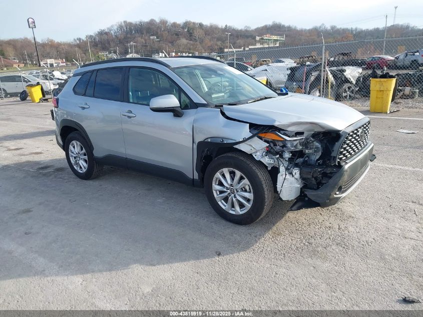 TOYOTA COROLLA CROSS LE