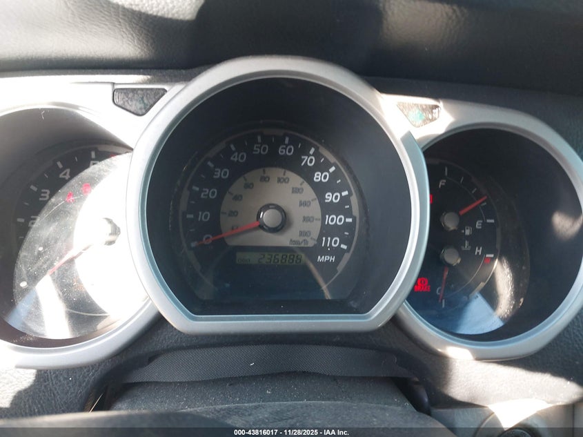 2003 Toyota 4Runner Sr5 V6 VIN: JTEBU14R530012916 Lot: 43816017