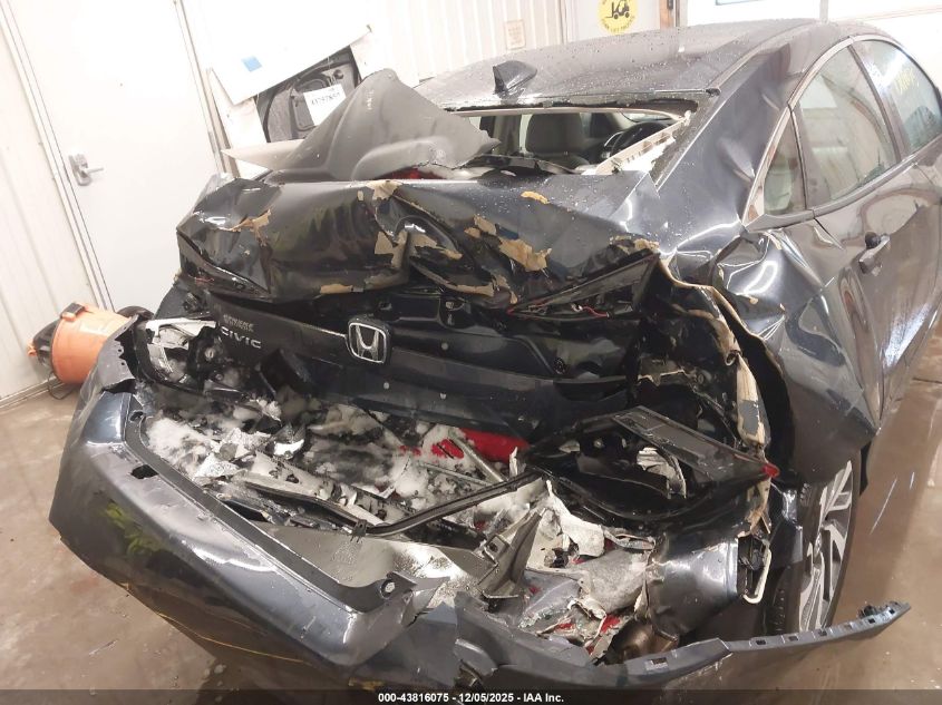 2018 Honda Civic Ex VIN: 19XFC2F73JE011729 Lot: 43816075