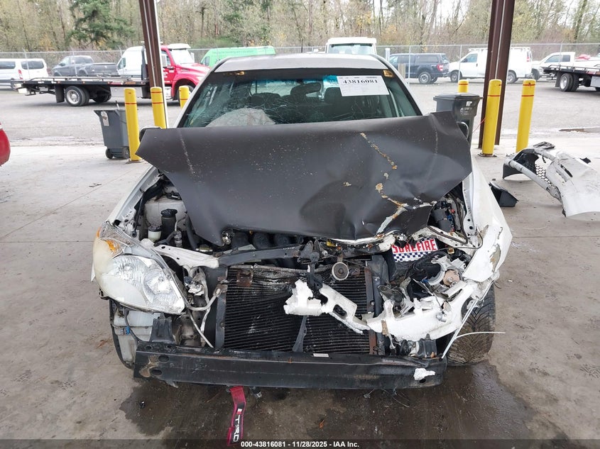 2003 Toyota Matrix Standard VIN: 2T1KR32E03C026956 Lot: 43816081