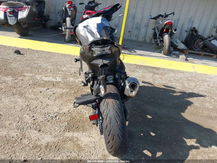 2023 Kawasaki Zr900 F VIN: ML5ZRDF18PDA61231 Lot: 43816098