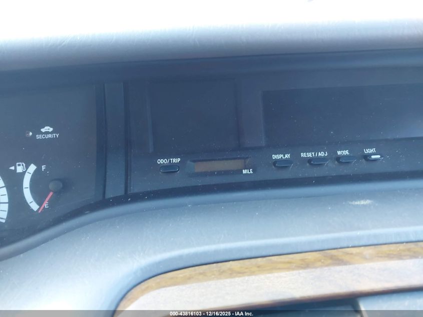 2000 Toyota Avalon Xls VIN: 4T1BF28B1YU055436 Lot: 43816103