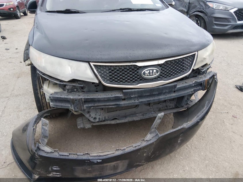 2010 Kia Forte Ex VIN: KNAFU4A2XA5844201 Lot: 43816112