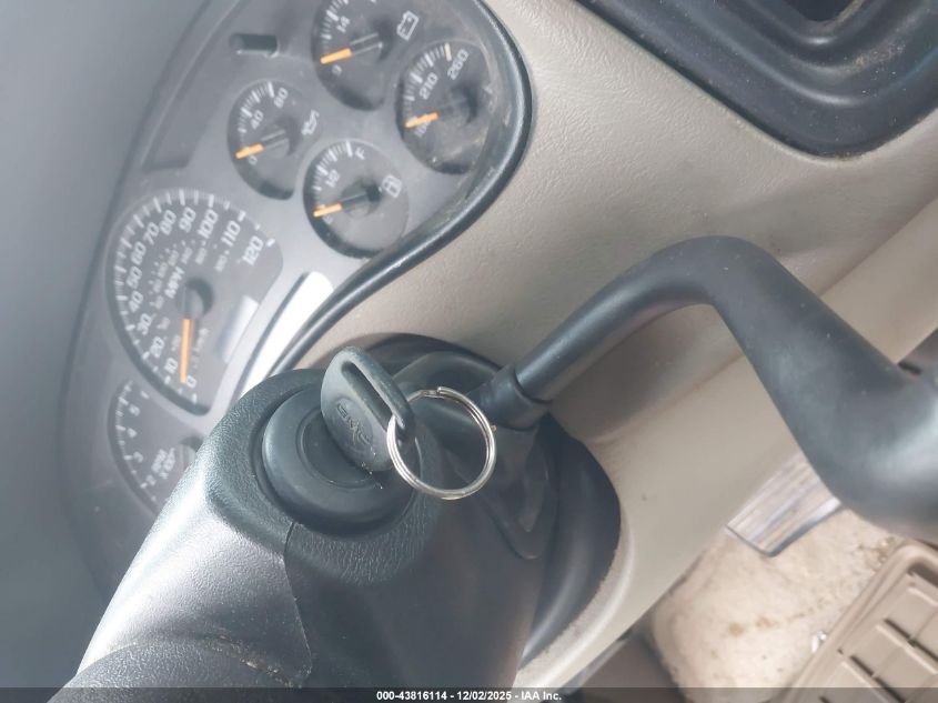 2004 GMC Yukon Slt VIN: 1GKEC13ZX4J265283 Lot: 43816114